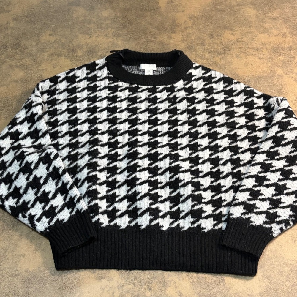H&M Sweater Womens Medium Black White Houndstooth Crewneck Pullover 08264921